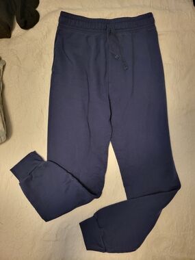 Hanes Men's Navy Jogger Sweatpants - Classic Drawstring Fleece